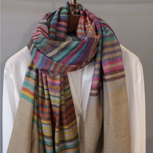 Handwoven 100% Pure Cashmere/Pashmina Shawl 
from its orgin Kashmir India.